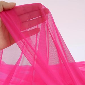 Dzianina siatkowa tiulowa miękka, 90% poliamid / 10% elastan, 75 g/m²
