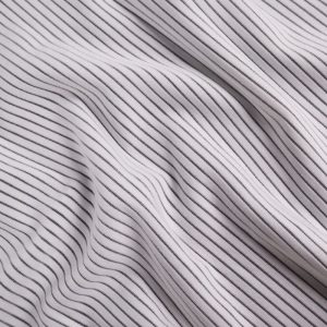 Dzianina jersey w drobne prążki, 86,7% poliester / 13,3% elastan, 140 g/m²